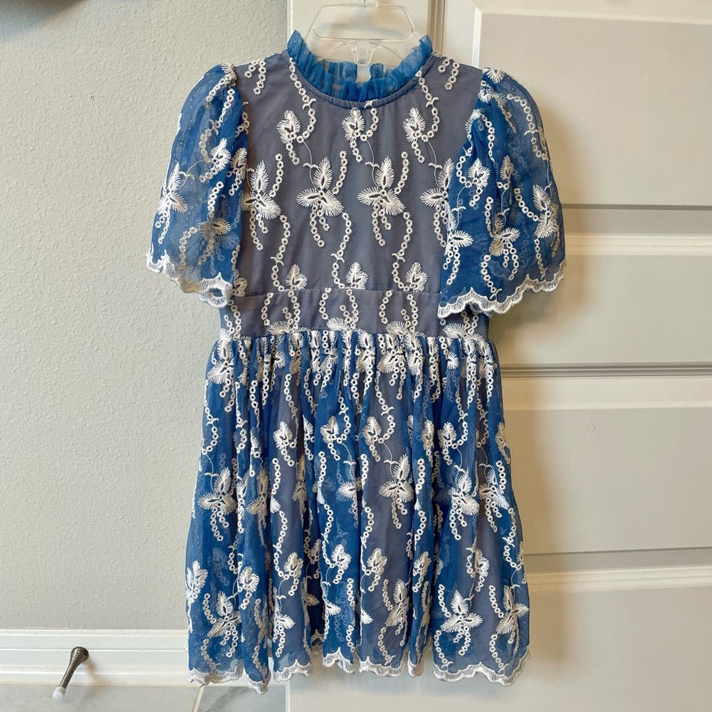 NWOT Ivy City Co 3T Blue & White Lace Dress
